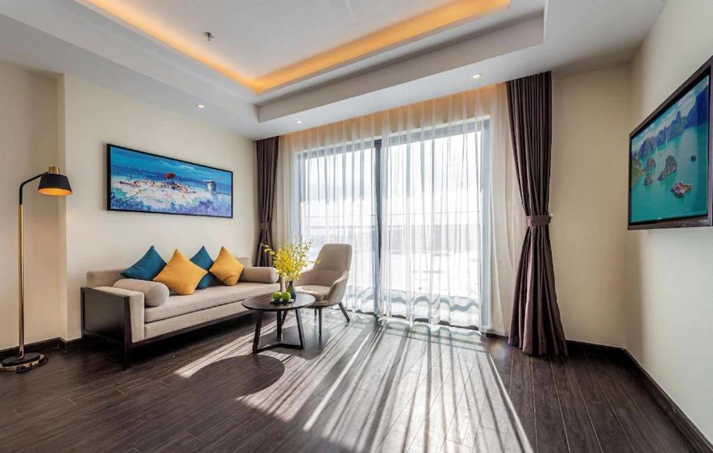 Appartamento The 1108 Sapphire Ha Long Esterno foto